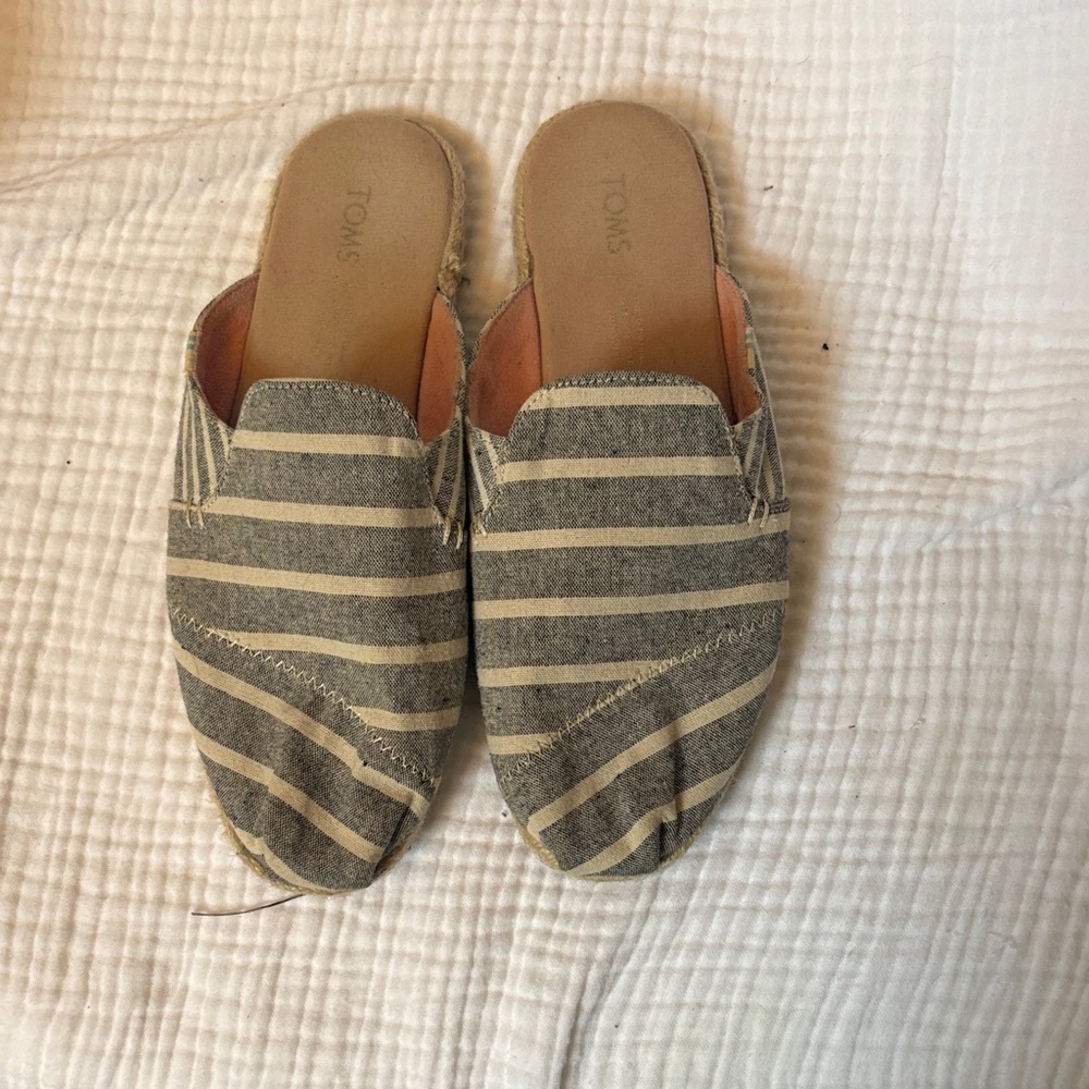 TOMS Women's Striped Gray and Cream Mules